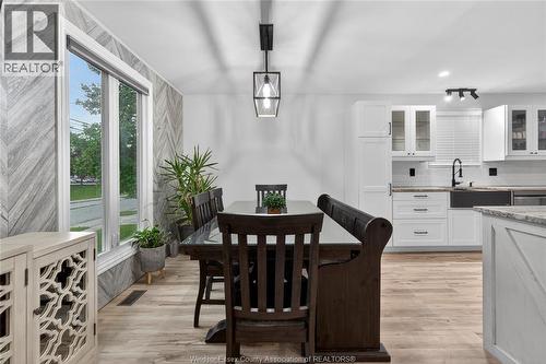 8492 Jerome, Windsor, ON - Indoor Photo Showing Dining Room