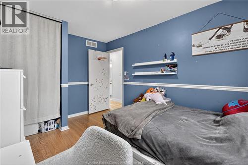 8492 Jerome, Windsor, ON - Indoor Photo Showing Bedroom