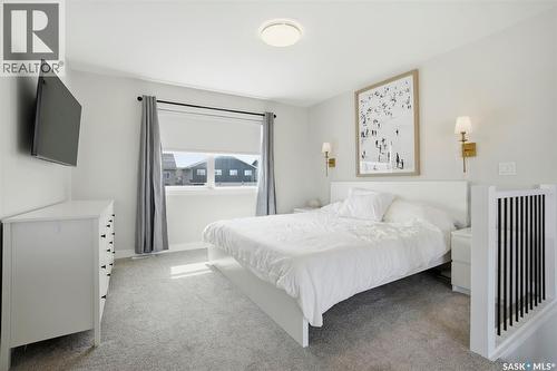 336 Mcfaull Crescent, Saskatoon, SK - Indoor Photo Showing Bedroom