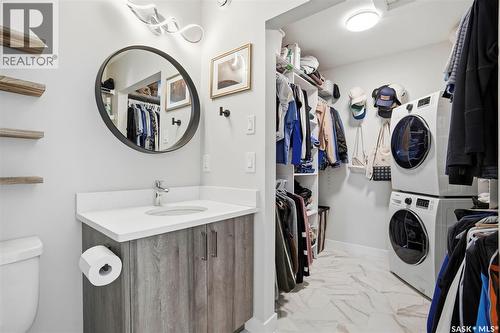 336 Mcfaull Crescent, Saskatoon, SK - Indoor Photo Showing Laundry Room