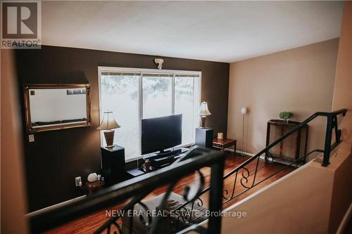 1 Vera Court, Hamilton, ON - Indoor Photo Showing Office