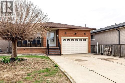 42 Lasila Court, Hamilton, ON - Outdoor