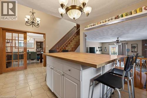 kitchen facing dining room - 42 Lasila Court, Hamilton, ON 
