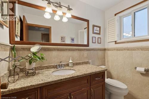 Main level 3 piece bath - 42 Lasila Court, Hamilton, ON 