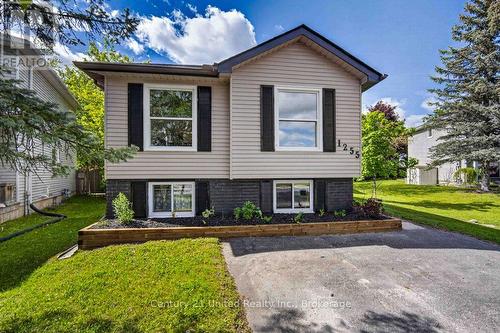 1255 HUNTINGTON CIRCLE  Peterborough (Otonabee Ward 1), ON K9K 2B4