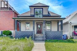 381 PIERRE Avenue Windsor, ON N9A 2J7