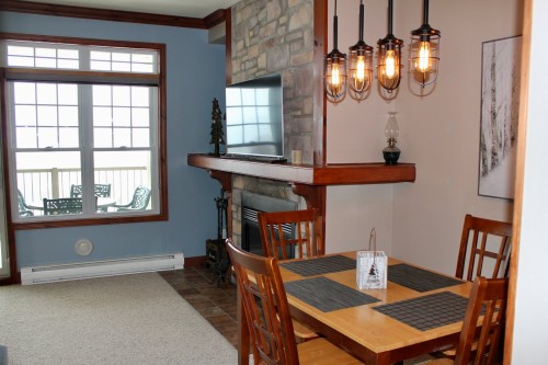 Living Room - 7-196 Rue Du Mont-Plaisant, Mont-Tremblant, QC - Indoor Photo Showing Dining Room With Fireplace