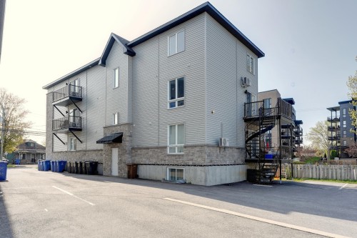 Parking - 2-271 Rue Notre-Dame, Charlemagne, QC - Outdoor