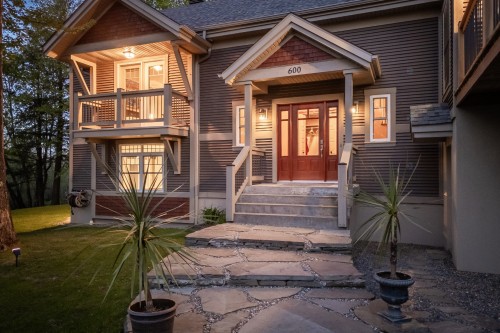 Façade - 600 Ch. Lakeside, Lac-Brome, QC 