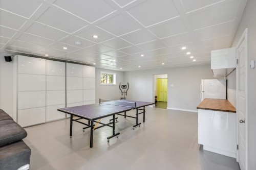 Salle familiale - 600 Ch. Lakeside, Lac-Brome, QC 