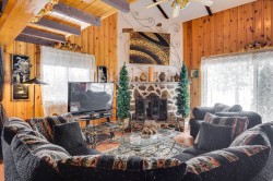 330  - 330A Rue de l'Edelweiss Sainte-Agathe-Des-Monts, QC J8C 0J9