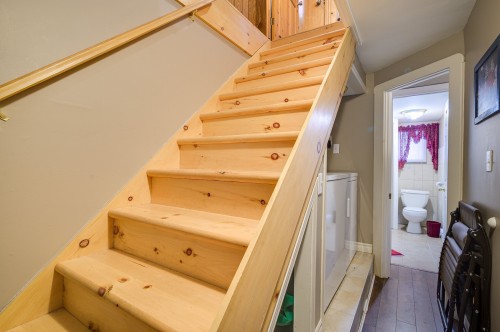 Staircase - 330  - 330A Rue De L'Edelweiss, Sainte-Agathe-Des-Monts, QC - Indoor Photo Showing Other Room