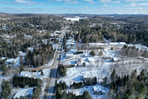 Photo aérienne - 219 Ch. De Ste-Marguerite, Sainte-Marguerite-Du-Lac-Masson, QC - Outdoor With View