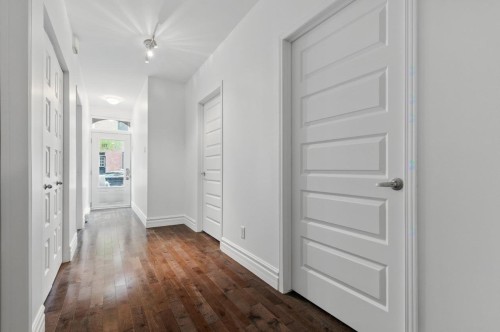 Hall d'entrée/Vestibule - 792 Av. Marin, Montréal (Le Sud-Ouest), QC - Indoor Photo Showing Other Room