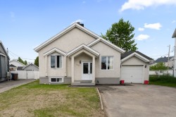 116 Carré de la Batture Terrebonne (Lachenaie), QC J6W 5Z8