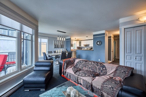 Overall view - 309 Av. Du Manoir, Saint-Donat, QC - Indoor Photo Showing Living Room