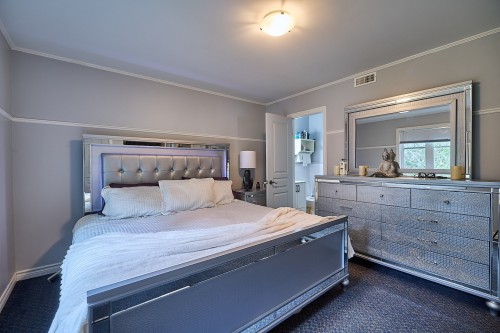 Master Bedroom - 309 Av. Du Manoir, Saint-Donat, QC - Indoor Photo Showing Bedroom