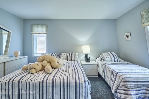 Bedroom - 309 Av. Du Manoir, Saint-Donat, QC - Indoor Photo Showing Bedroom