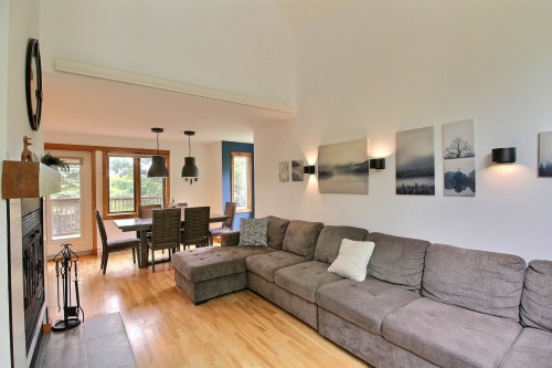Salon - 5010 Ch. Du Parc, Orford, QC - Indoor Photo Showing Living Room