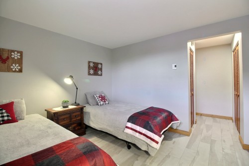 Chambre à coucher - 5010 Ch. Du Parc, Orford, QC - Indoor Photo Showing Bedroom