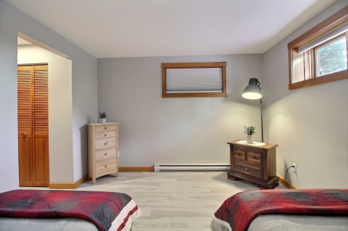 Chambre à coucher - 5010 Ch. Du Parc, Orford, QC - Indoor Photo Showing Bedroom