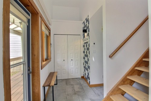 Hall d'entrée/Vestibule - 5010 Ch. Du Parc, Orford, QC - Indoor Photo Showing Other Room