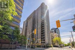 1705 - 470 LAURIER AVENUE W Ottawa, ON K1R 7W9