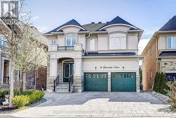 16 GRACEDALE DRIVE Richmond Hill, ON L4C 0Y3