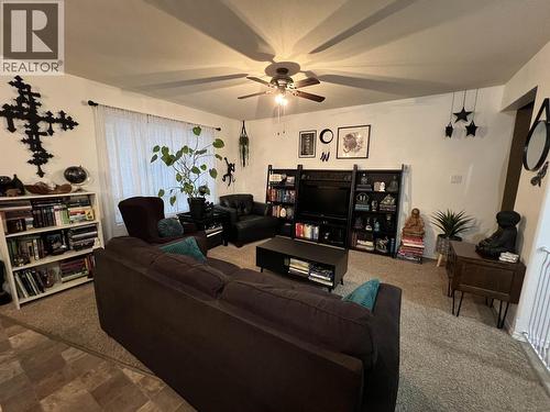 7 4620 E 52 Avenue, Fort Nelson, BC - Indoor