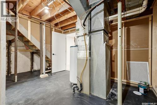 127 Mackenzie Way, Regina, SK - Indoor Photo Showing Basement