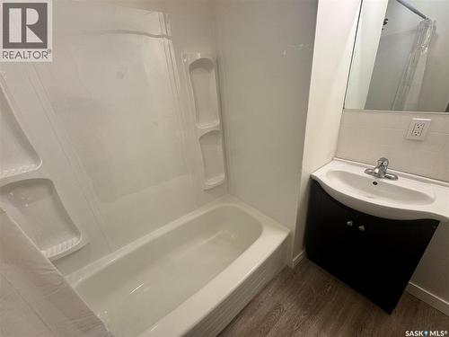 127 2Nd Avenue W, Biggar, SK - Indoor Photo Showing Bathroom