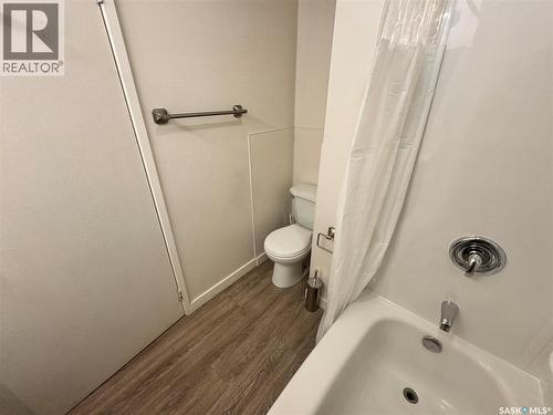 127 2Nd Avenue W, Biggar, SK - Indoor Photo Showing Bathroom