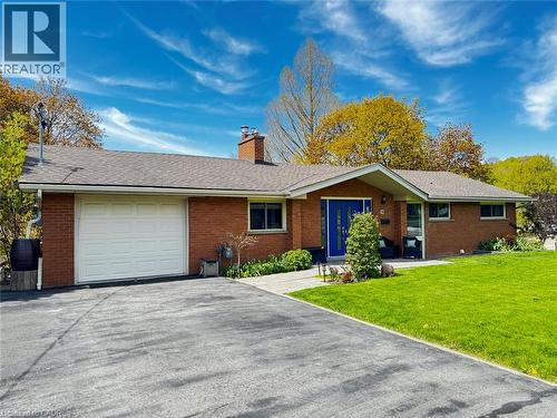 81 Thomson Drive, Waterdown, ON - Outdoor