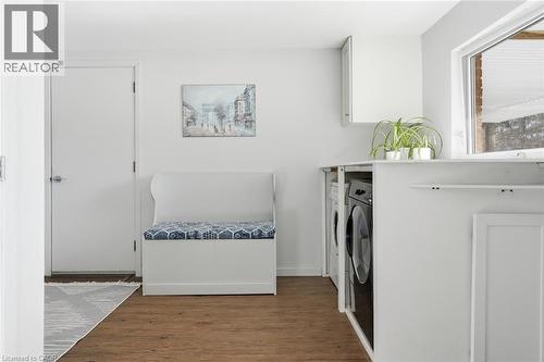 81 Thomson Drive, Waterdown, ON - Indoor Photo Showing Laundry Room