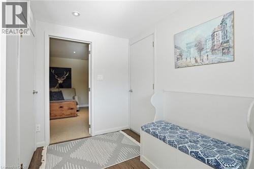81 Thomson Drive, Waterdown, ON - Indoor