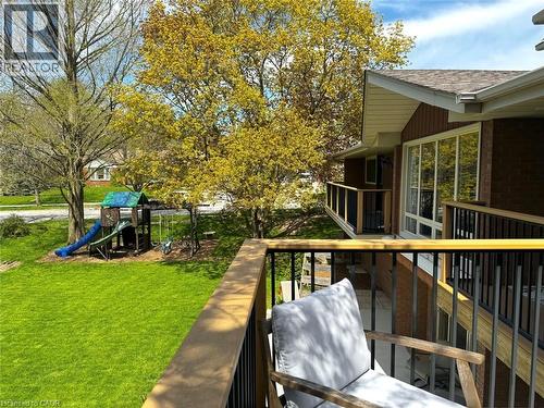 81 Thomson Drive, Waterdown, ON - Outdoor