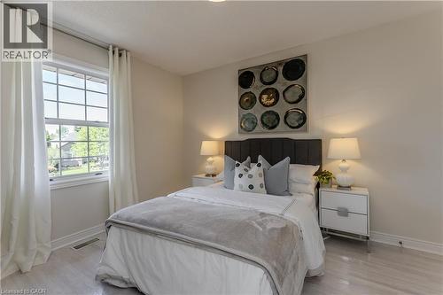 4153 Arbourfield Drive, Burlington, ON - Indoor Photo Showing Bedroom