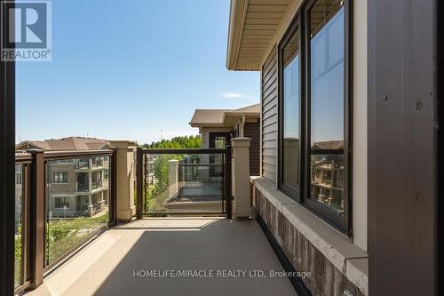 92 - 10 Birmingham Drive, Cambridge, ON - Outdoor With Exterior