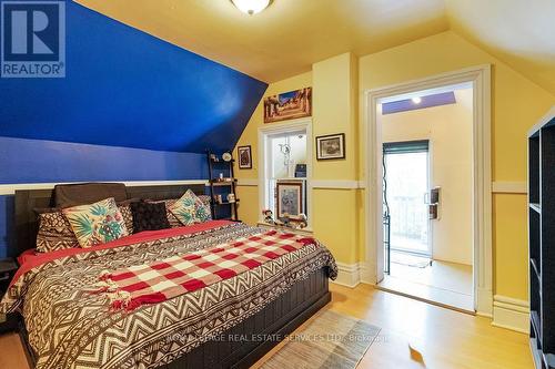 100 Wentworth Street S, Hamilton, ON - Indoor Photo Showing Bedroom