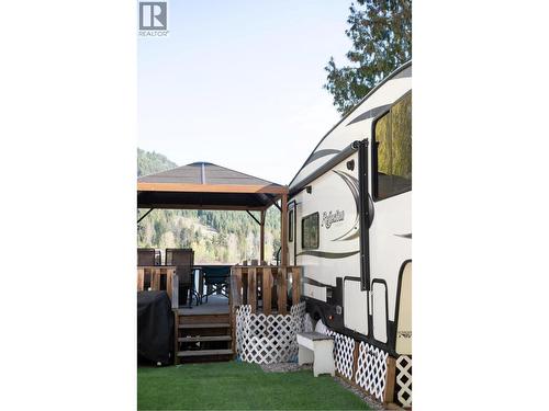 2866 White Lake Road, Sorrento, BC 
