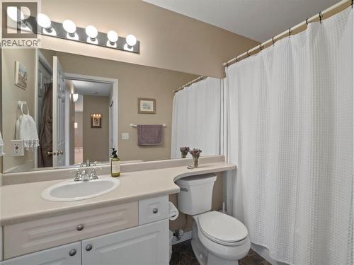 171 17 Street Se Unit# 14, Salmon Arm, BC - Indoor Photo Showing Bathroom