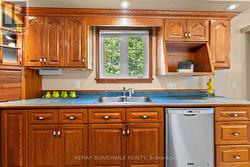 Great view while doing dishes! - 
