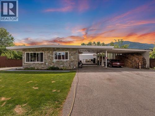 609 201st Avenue  Castlegar, BC V1N 3R1