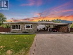 609 201st Avenue Castlegar, BC V1N 3R1