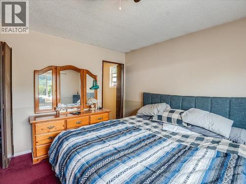 609 201St Avenue, Castlegar, BC - Indoor Photo Showing Bedroom