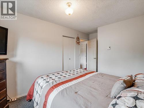 609 201St Avenue, Castlegar, BC - Indoor Photo Showing Bedroom