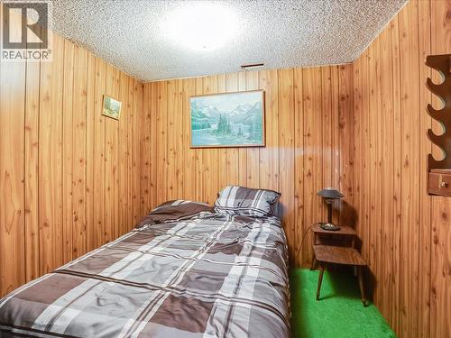 609 201St Avenue, Castlegar, BC - Indoor Photo Showing Bedroom
