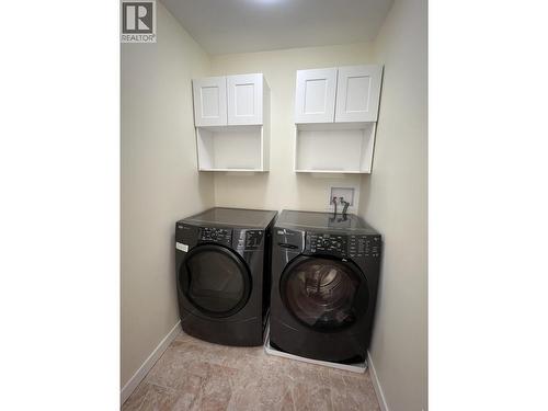 4716 Boundary Road, Fort Nelson, BC - Indoor Photo Showing Laundry Room