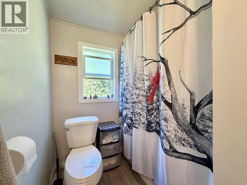 7621 Pettyjohn Road, Deka Lake / Sulphurous / Hathaway Lakes, BC - Indoor Photo Showing Bathroom