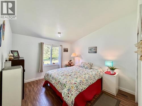 7621 Pettyjohn Road, Deka Lake / Sulphurous / Hathaway Lakes, BC - Indoor Photo Showing Bedroom